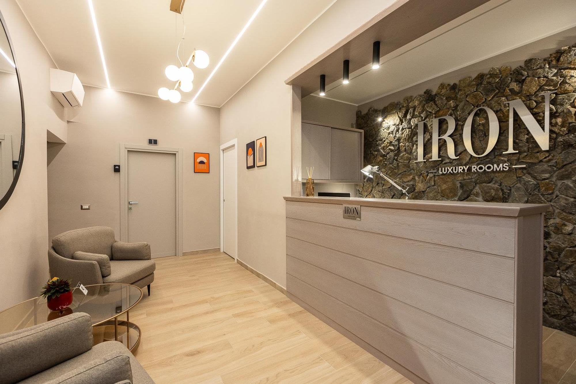 Iron Luxury Rooms Rom Exteriör bild