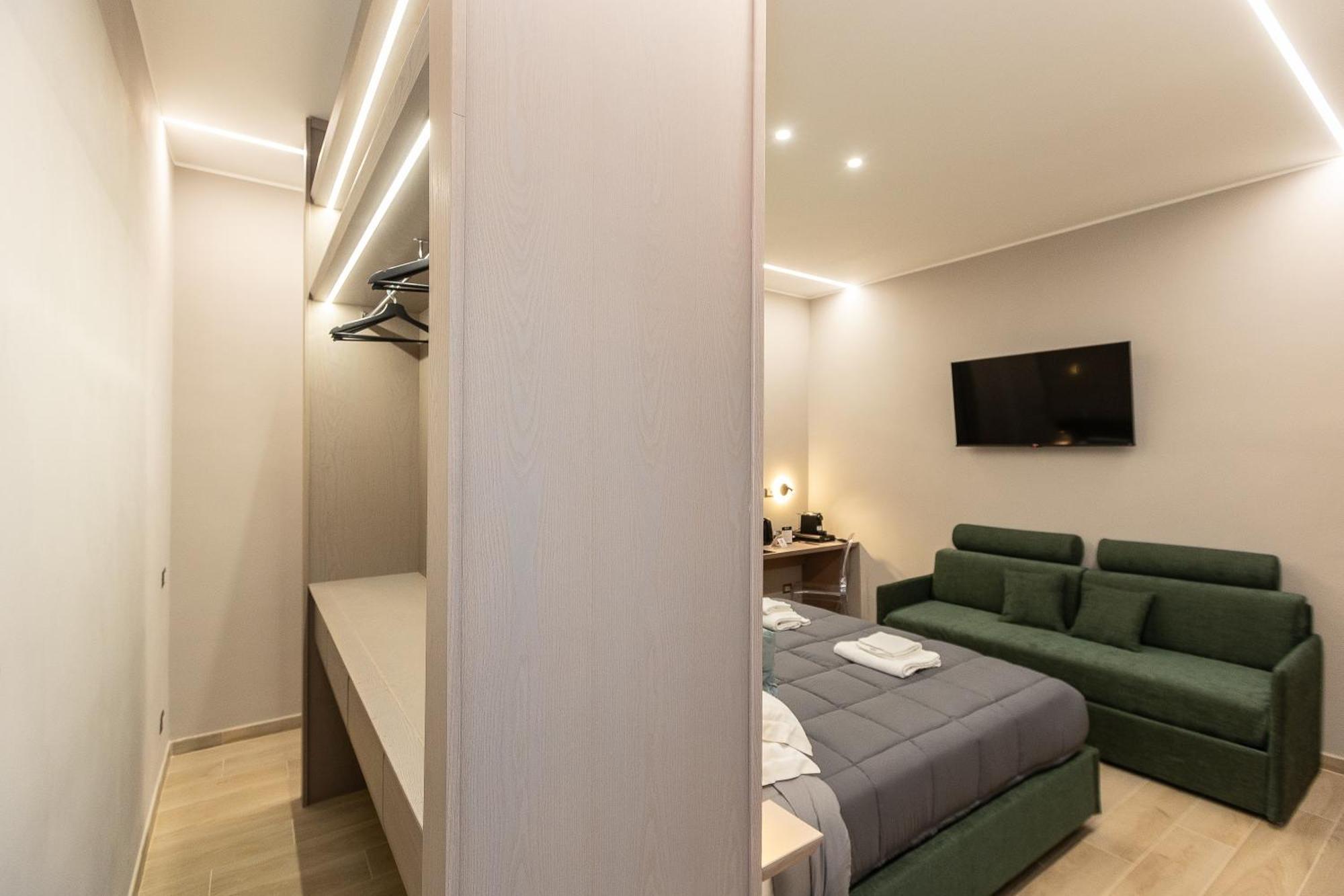 Iron Luxury Rooms Rom Exteriör bild
